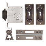 FECHADURA PORTA CORRER INTERNA 45MM CONCHA ANTIQUE UNIÃO MUNDIAL
